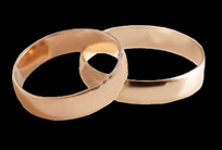 pronssinen hääsormus